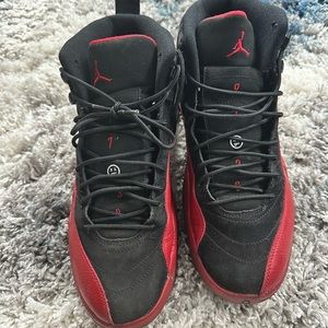 Jordan 12 “Flu Game” size 10